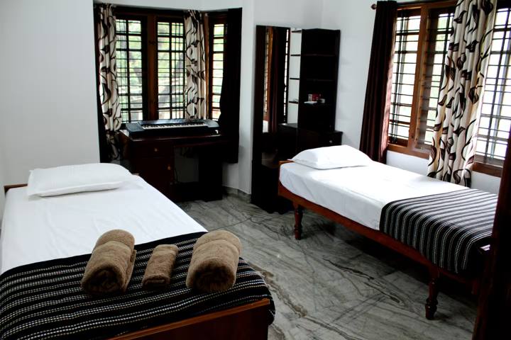 Second bedroom with two single beds